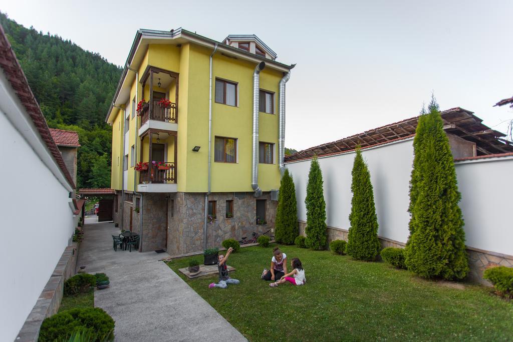 Hera Guest House Čiflik Exteriér fotografie