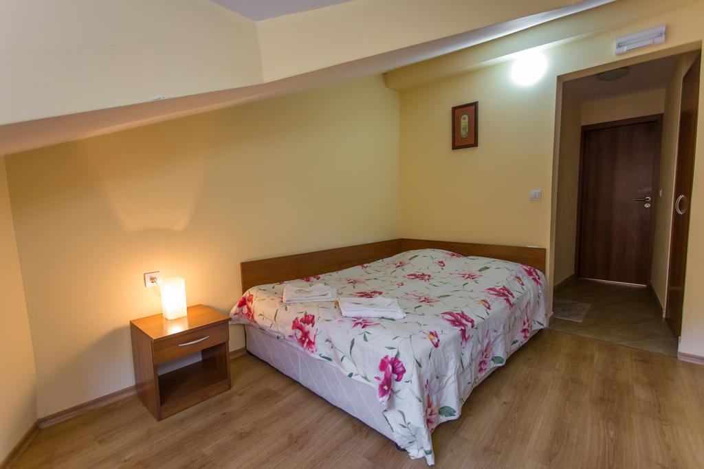 Hera Guest House Čiflik Exteriér fotografie