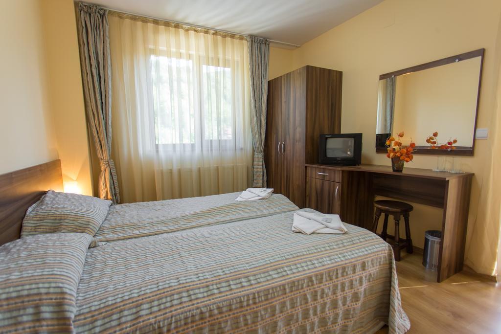 Hera Guest House Čiflik Exteriér fotografie