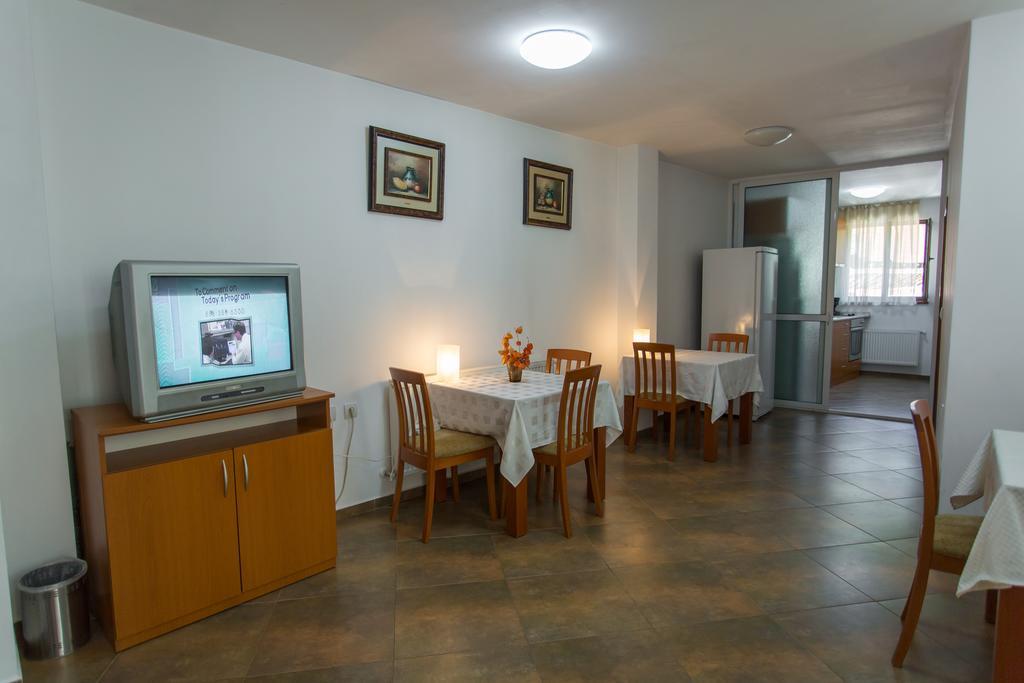 Hera Guest House Čiflik Exteriér fotografie