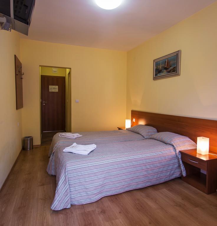 Hera Guest House Čiflik Exteriér fotografie