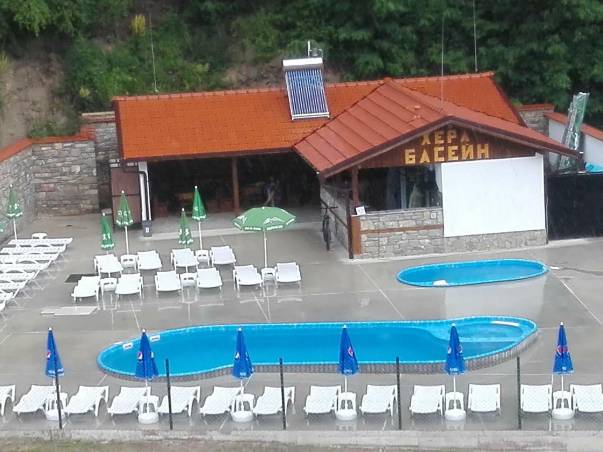 Hera Guest House Čiflik Exteriér fotografie